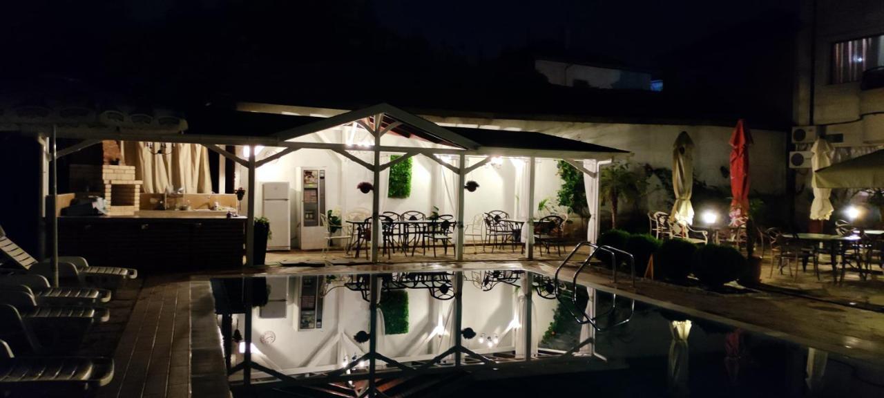 Guest House Palazzo 比亚拉 外观 照片