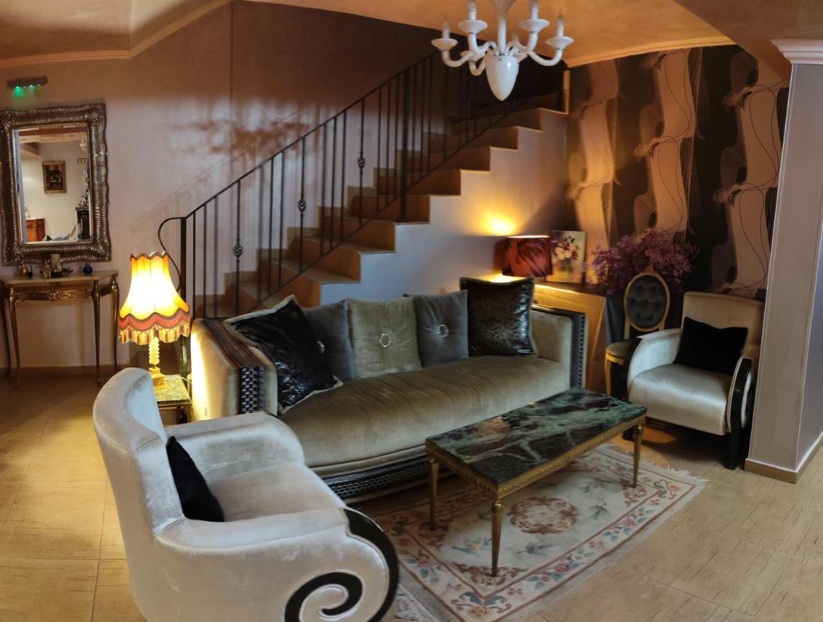 Guest House Palazzo 比亚拉 外观 照片