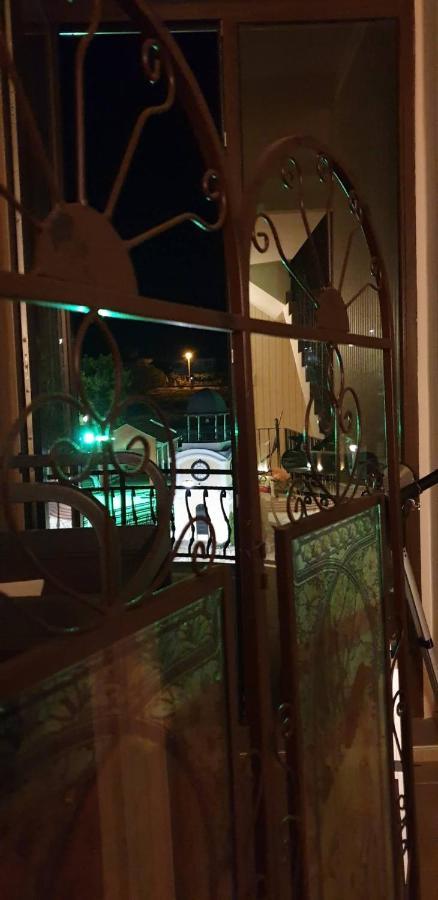 Guest House Palazzo 比亚拉 外观 照片