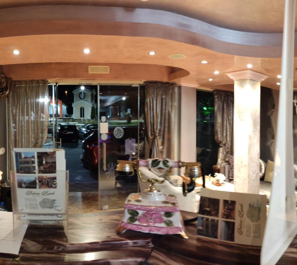 Guest House Palazzo 比亚拉 外观 照片
