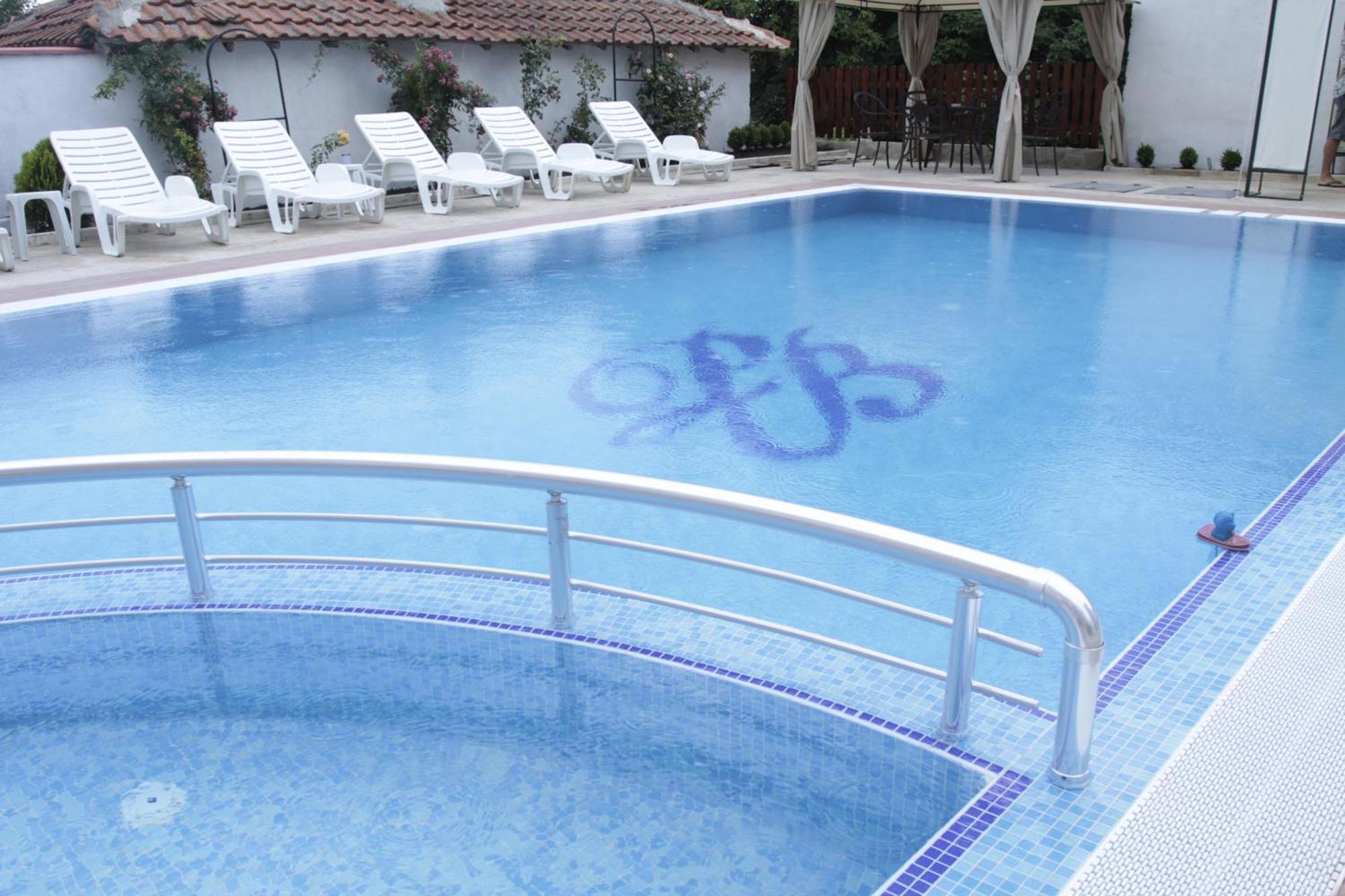 Guest House Palazzo 比亚拉 外观 照片