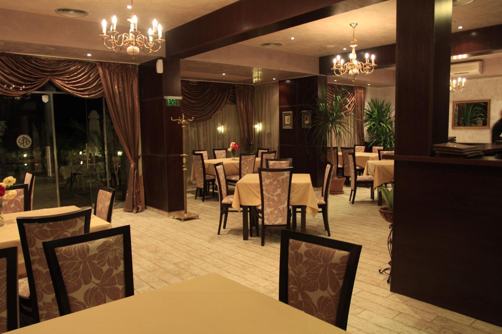 Guest House Palazzo 比亚拉 外观 照片