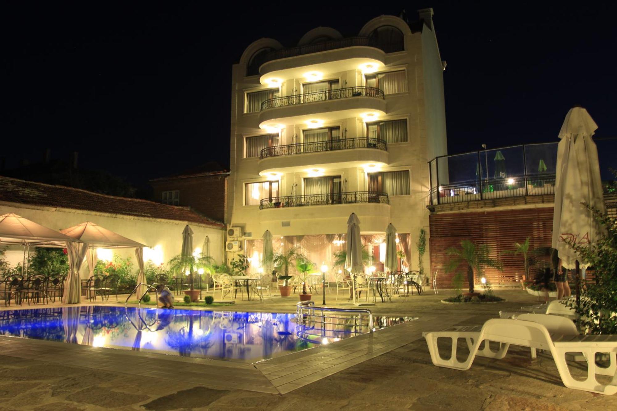 Guest House Palazzo 比亚拉 外观 照片